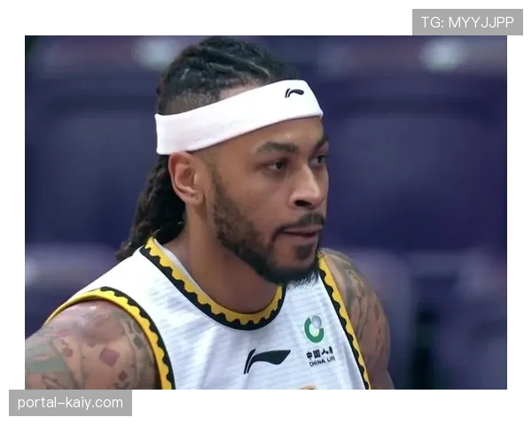 四川丰谷酒业球员左朕年受到纪律处罚，球队赛季表现低迷